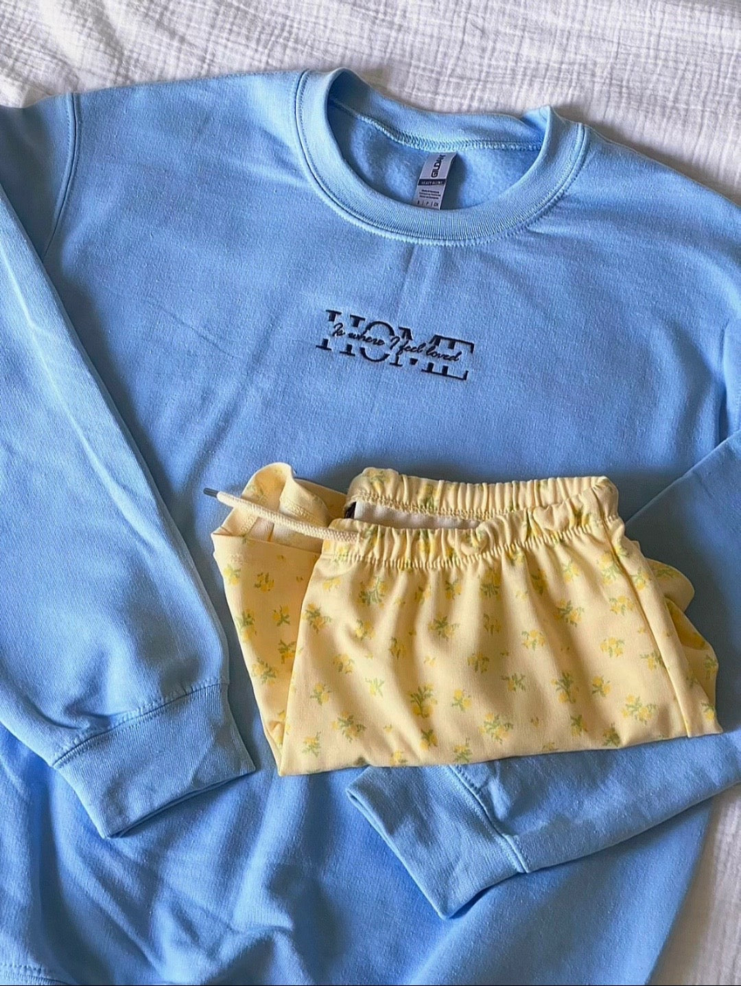 HOME Sweatshirt